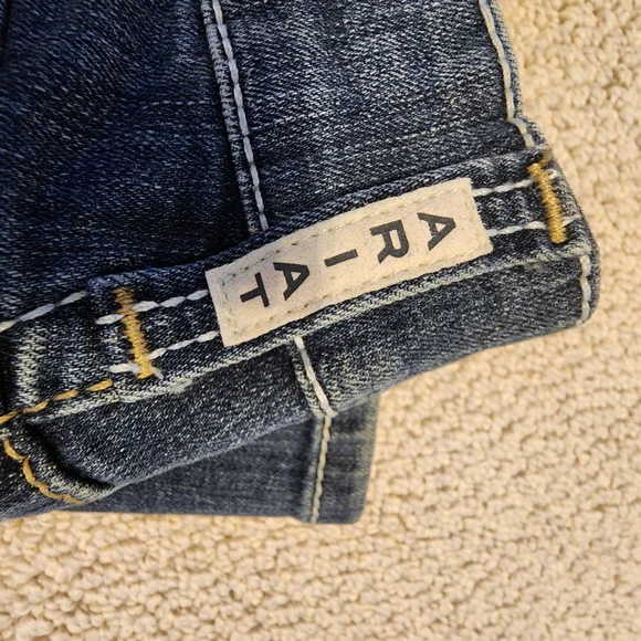 ARIAT R.E.A.L ☆ Women's Blue Jeans Used But In Great Condition. No Flaws - Picture 9 of 13